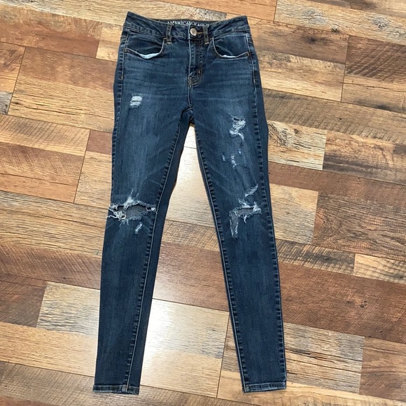 American Eagle Outfitters Denim - American Eagle  stretch hi-rise Jegging size 2 distressed destroyed jeans